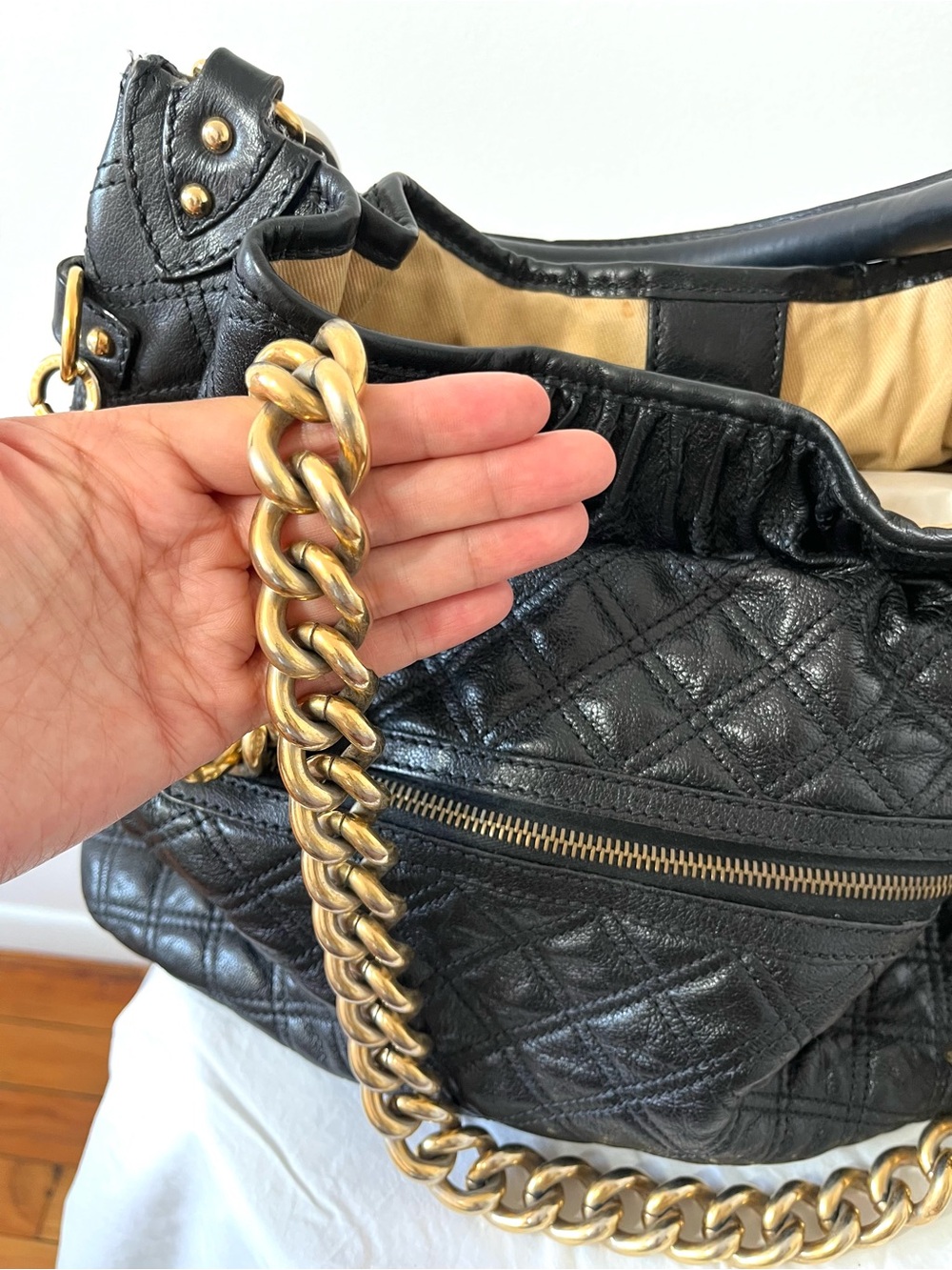 Marc Jacobs Black Quilted Stam Hobo Bag with Gold Chain - Picture 8 of 16